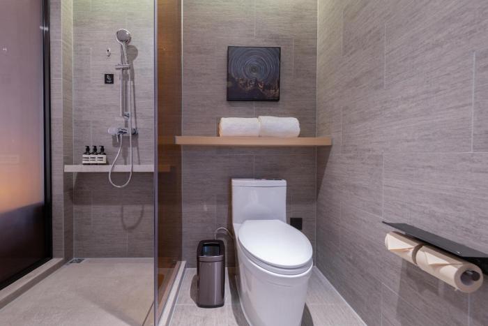 atour hotel zhuhai tangjiawan campus town jinding plaza