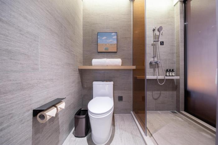 atour hotel zhuhai tangjiawan campus town jinding plaza