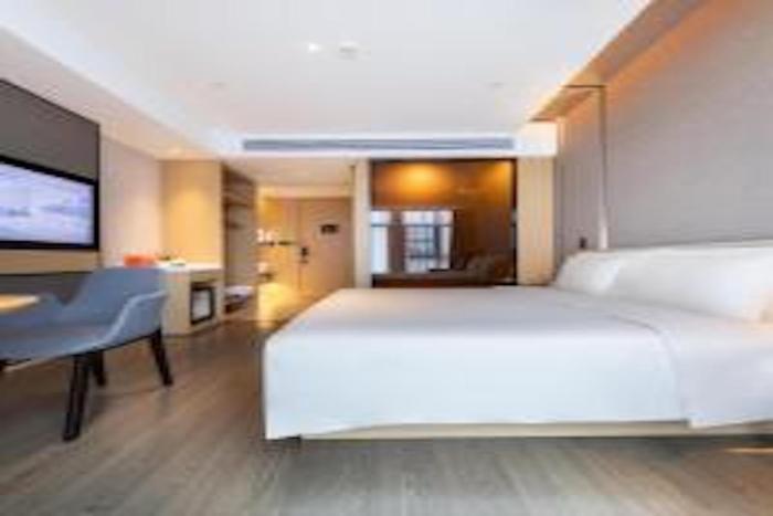 atour hotel zhuhai tangjiawan campus town jinding plaza