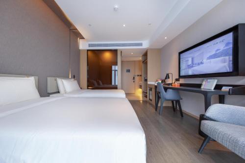 atour hotel zhuhai tangjiawan campus town jinding plaza