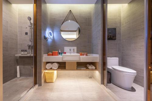 atour hotel zhuhai tangjiawan campus town jinding plaza
