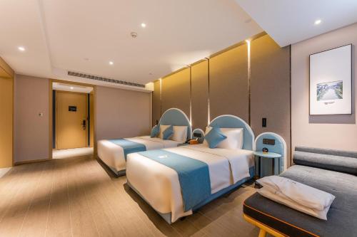 Atour Hotel Changzhou Wujin Science And Education City,,4 star