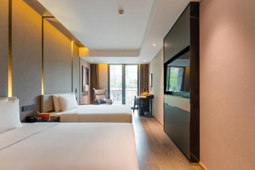 atour hotel chongqing tiandi netease cloud music