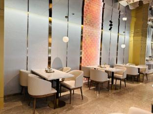 atour hotel beijing lize finance business unit