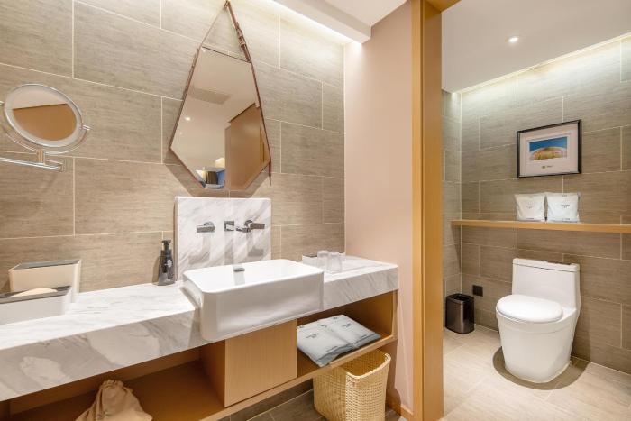 atour hotel beijing lize finance business unit