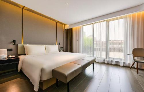 atour hotel beijing lize finance business unit