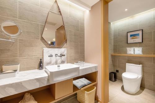 atour hotel beijing lize finance business unit