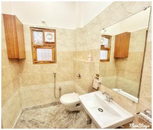 luxe ganges haven 1br luxe apt w wide balcony