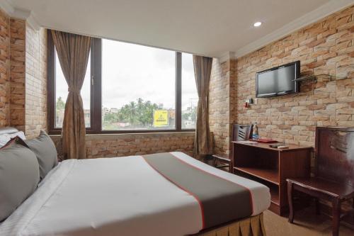 Collection O Raj Darbar Near City Centre,,3 star