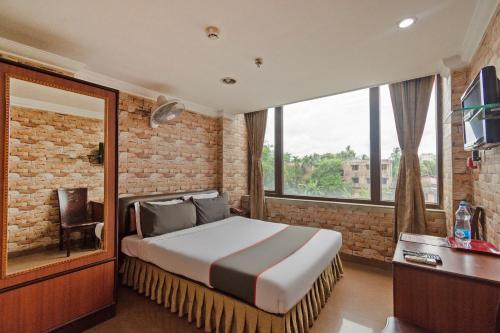 Collection O Raj Darbar Near City Centre,,3 star