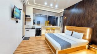 Stayinn Nest,,3 star