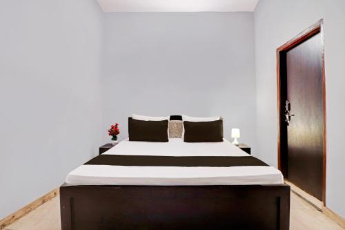 Hotel O Royal Paradise,,3 star