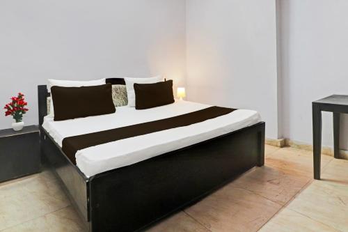 Hotel O Royal Paradise,,3 star