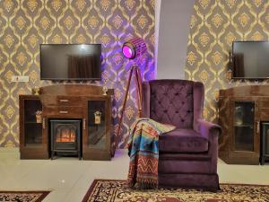 bay leaf by live inn