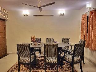 bay leaf by live inn