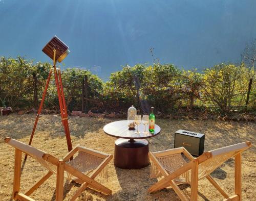 Bay Leaf By Live Inn,,4 star