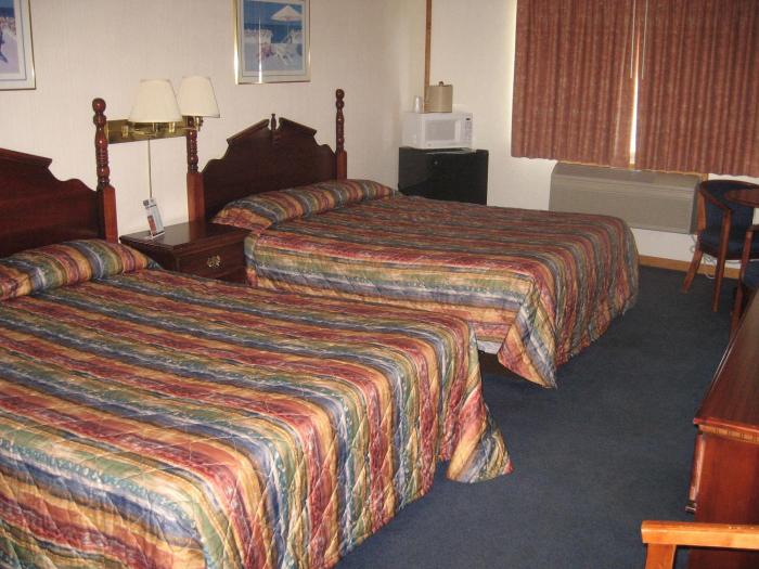 mackinaw budget inn