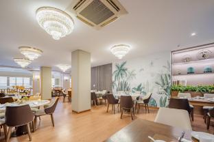 narada resort shanghai hotel disney store