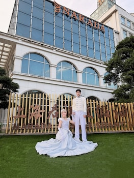 narada resort shanghai hotel disney store