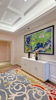 Narada Resort Shanghai  Hotel Disney Store,,4 star