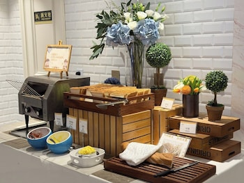 narada resort shanghai hotel disney store