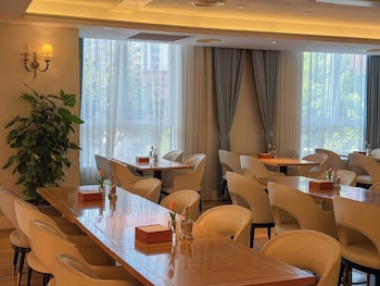 narada resort shanghai hotel disney store