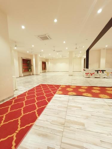 radhamangal colors inn