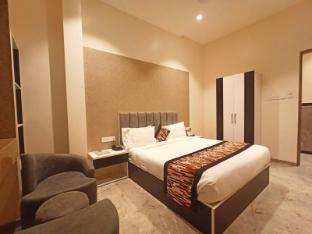 radhamangal colors inn