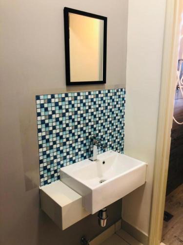 valentina suites arte mont kiara