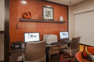 hampton inn madison east towne mall area