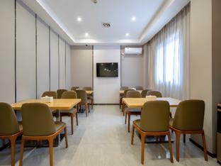 city comfort inn yulin industrial products market yuntian palace