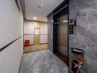 city comfort inn yulin industrial products market yuntian palace