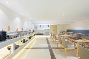Starway Hotel Songyaun Guo'erluosi Road,,3 star