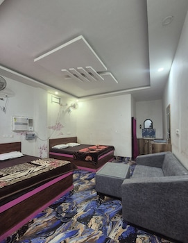 hotel parinay vatika deoghar