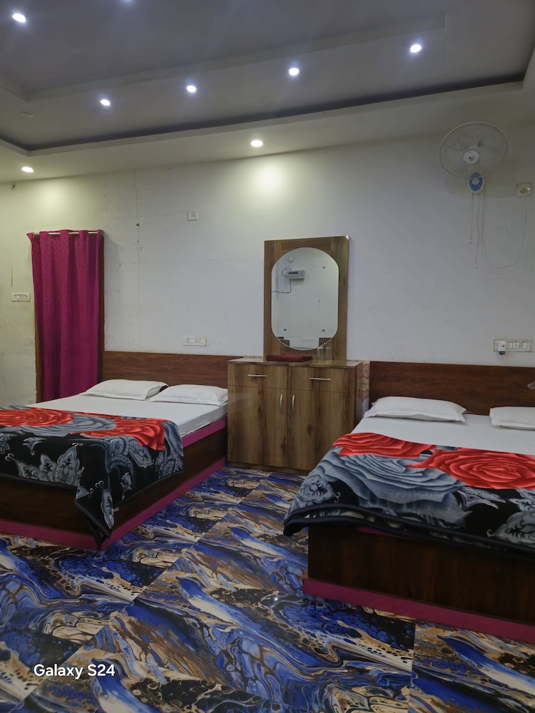 hotel parinay vatika deoghar
