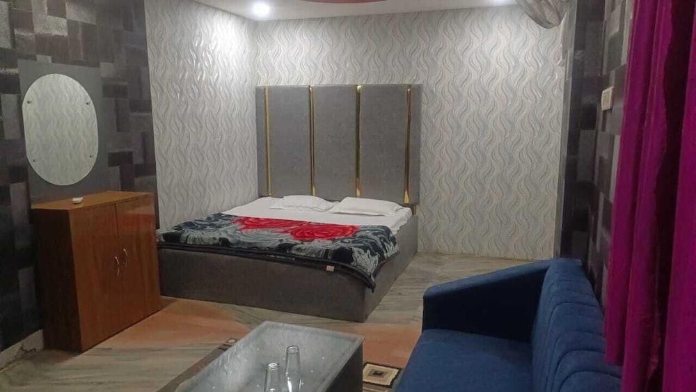 hotel parinay vatika deoghar