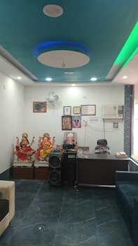hotel parinay vatika deoghar