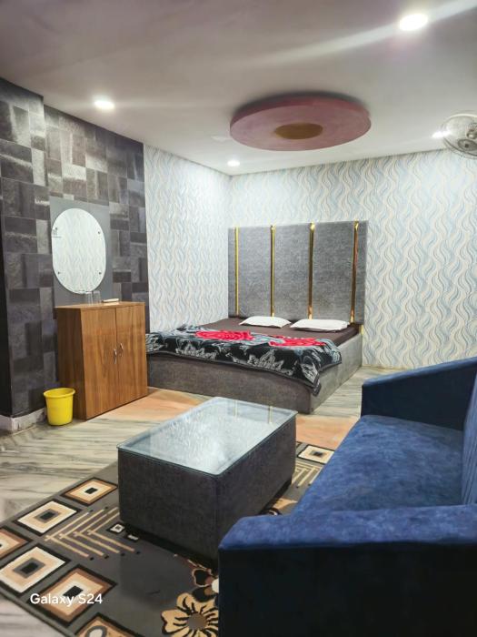 hotel parinay vatika deoghar