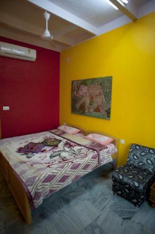 ganpati home pg house by ganpati guest house