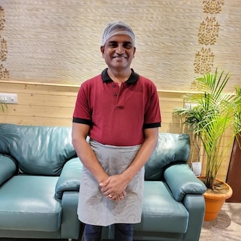 uds villa next to vfs walking to connaught place