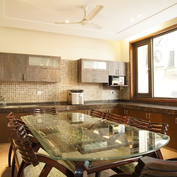 uds villa next to vfs walking to connaught place