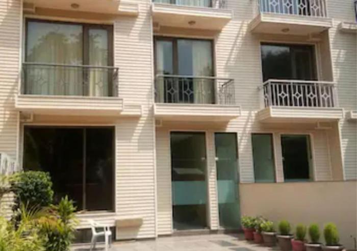 uds villa scandinavian bandb next to vfs