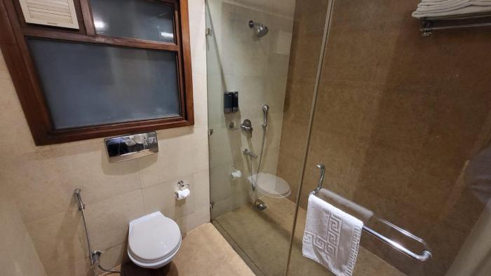 uds villa next to vfs walking to connaught place