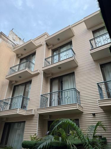 uds villa scandinavian bandb next to vfs