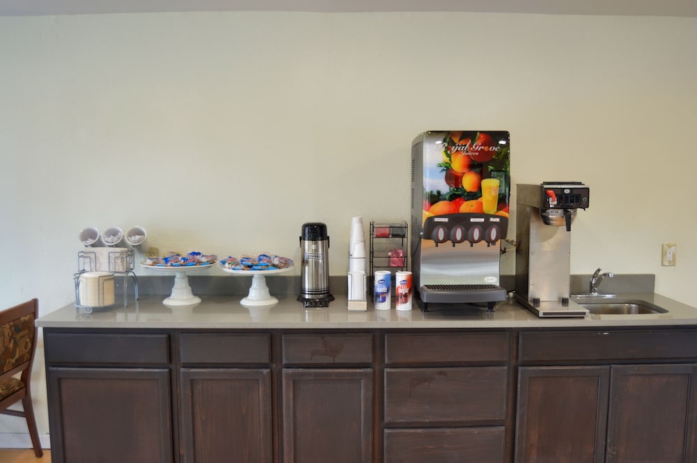 days inn by wyndham hardeeville near hilton head