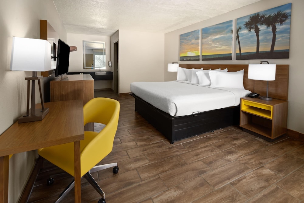 days inn by wyndham hardeeville near hilton head