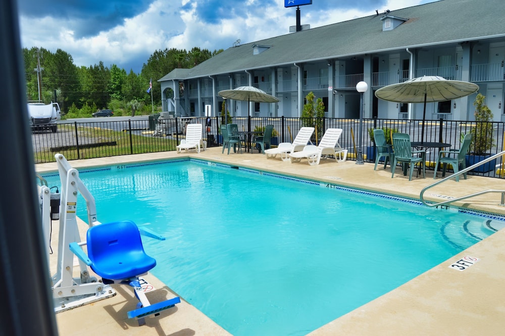 days inn by wyndham hardeeville near hilton head