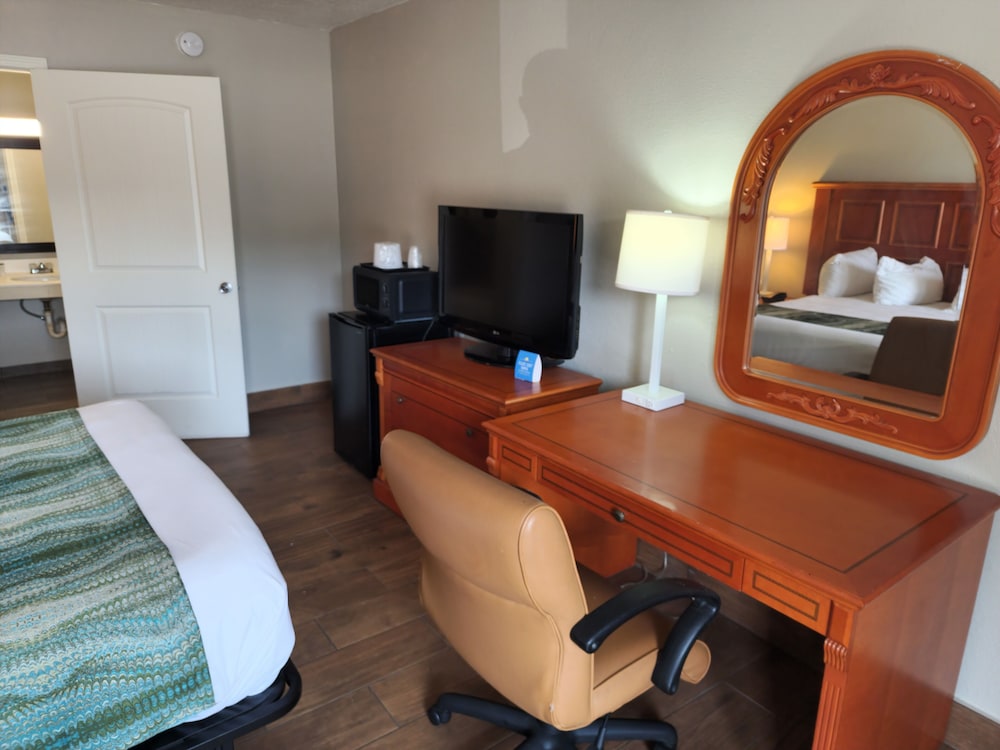 days inn by wyndham hardeeville near hilton head