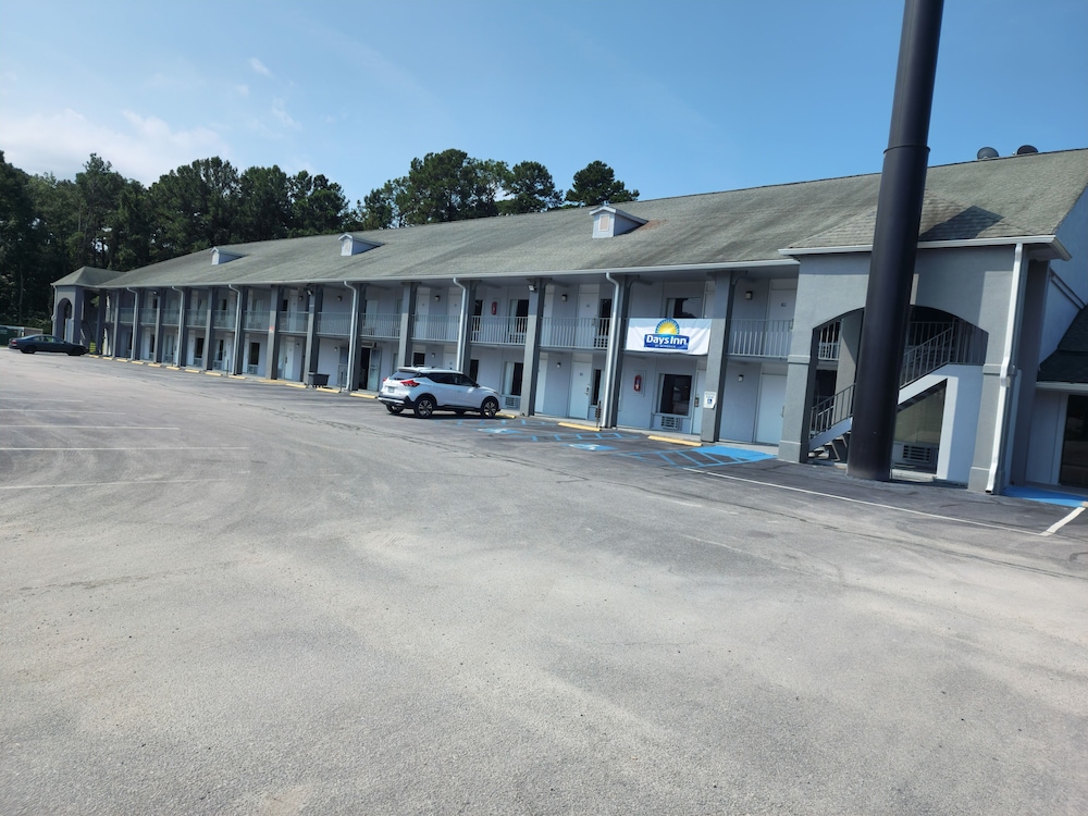 days inn by wyndham hardeeville near hilton head