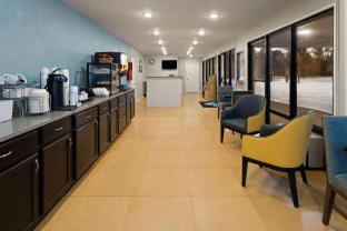 days inn by wyndham hardeeville near hilton head